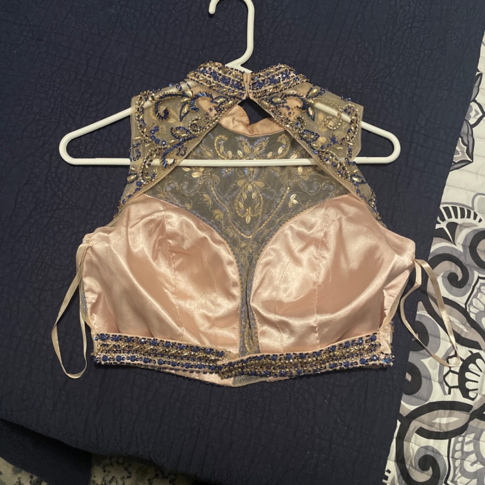 Prom dress - Picture 3 of 3